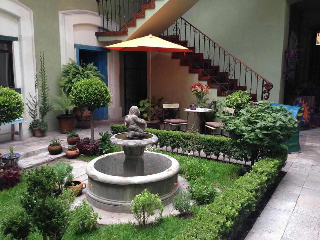Mesón Sacristía de la Soledad Puebla Exterior foto