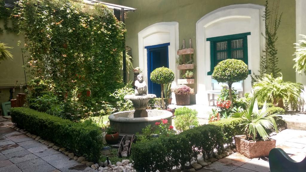 Mesón Sacristía de la Soledad Puebla Exterior foto