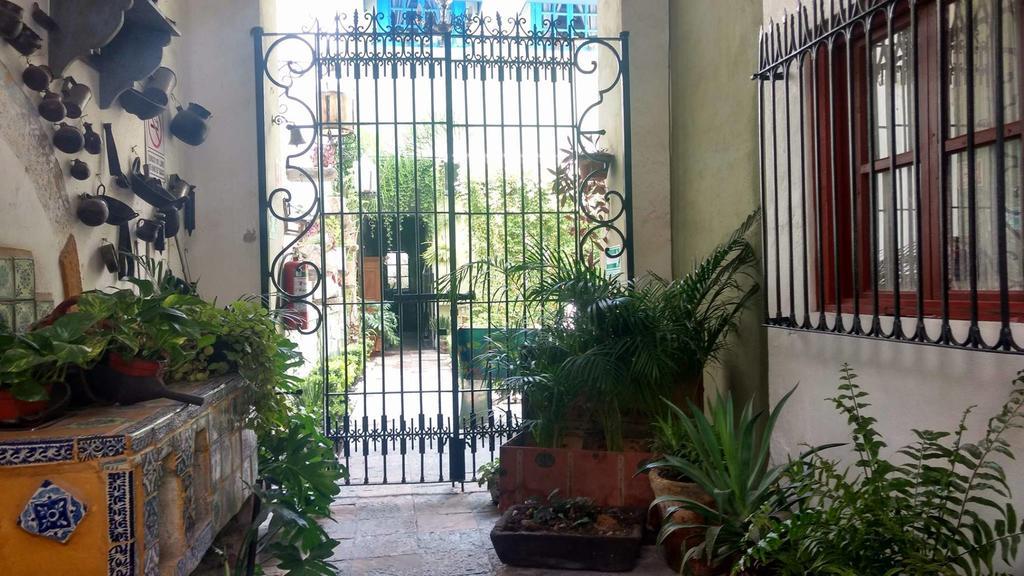 Mesón Sacristía de la Soledad Puebla Exterior foto