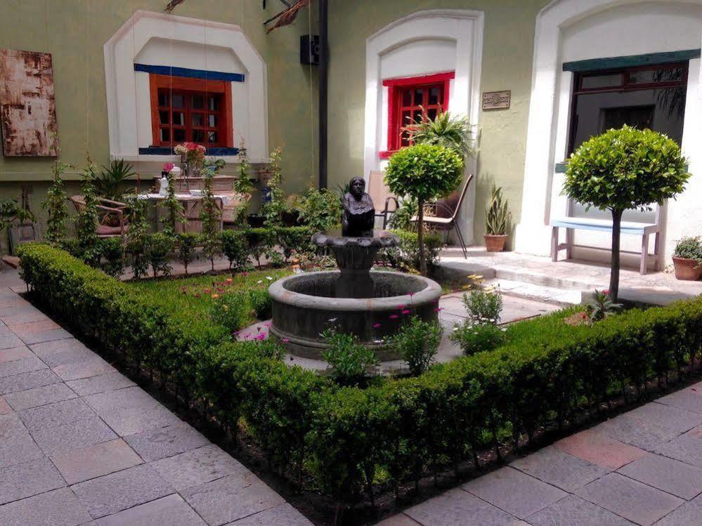 Mesón Sacristía de la Soledad Puebla Exterior foto